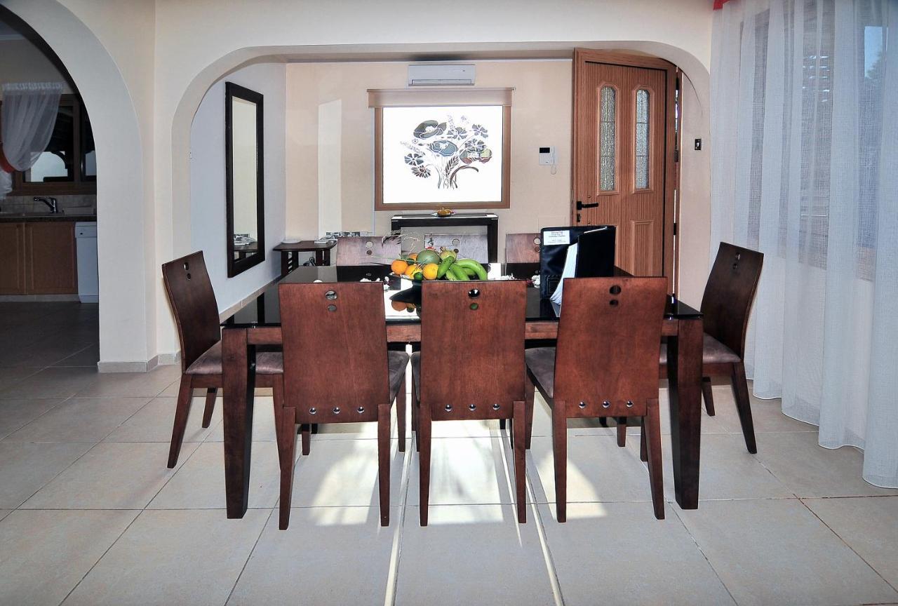 Chronas By Prestige Bookings Coral Bay Luaran gambar