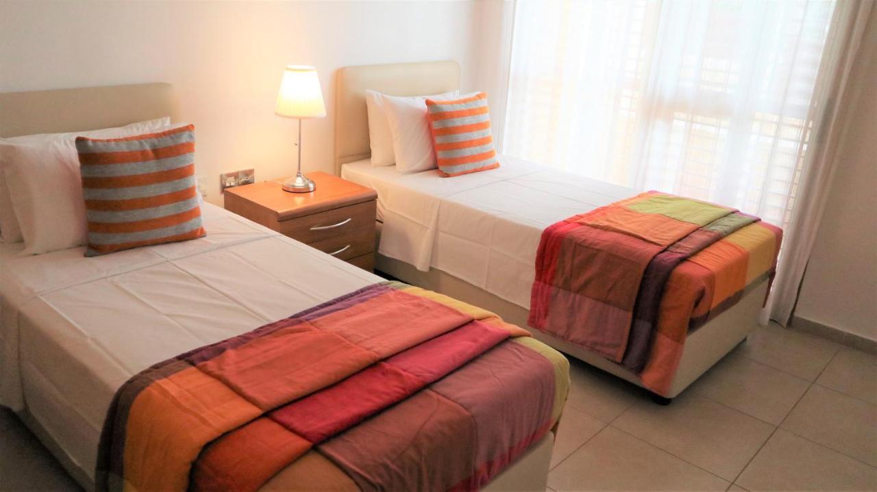 Chronas By Prestige Bookings Coral Bay Luaran gambar