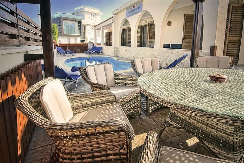 Chronas By Prestige Bookings Coral Bay Luaran gambar